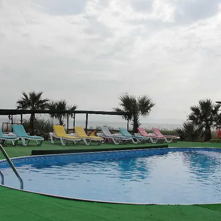 Alder Hotel 2*